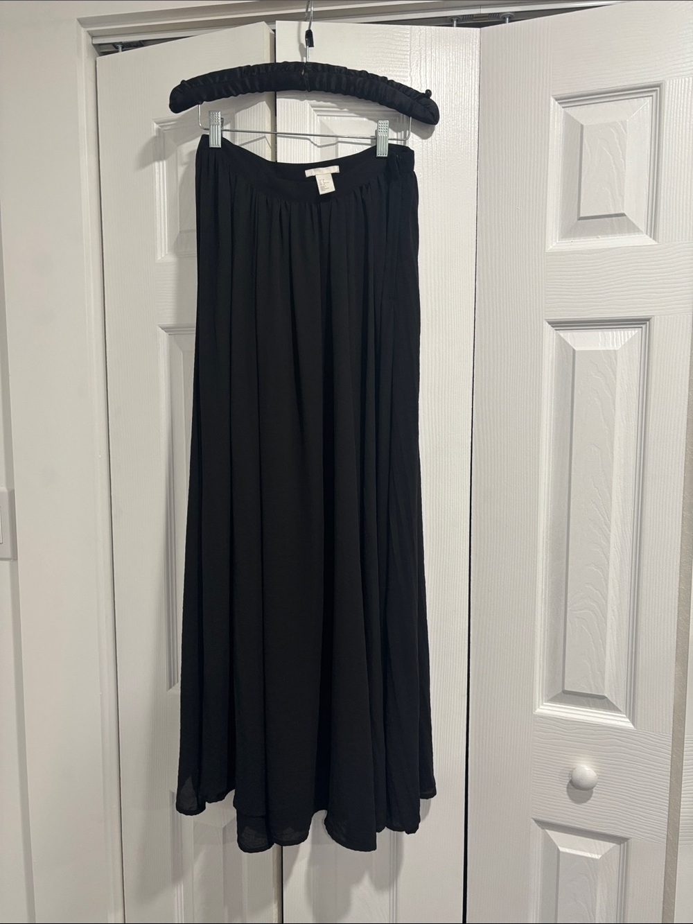 H&M Black Maxi Skirt with Flowing Panels